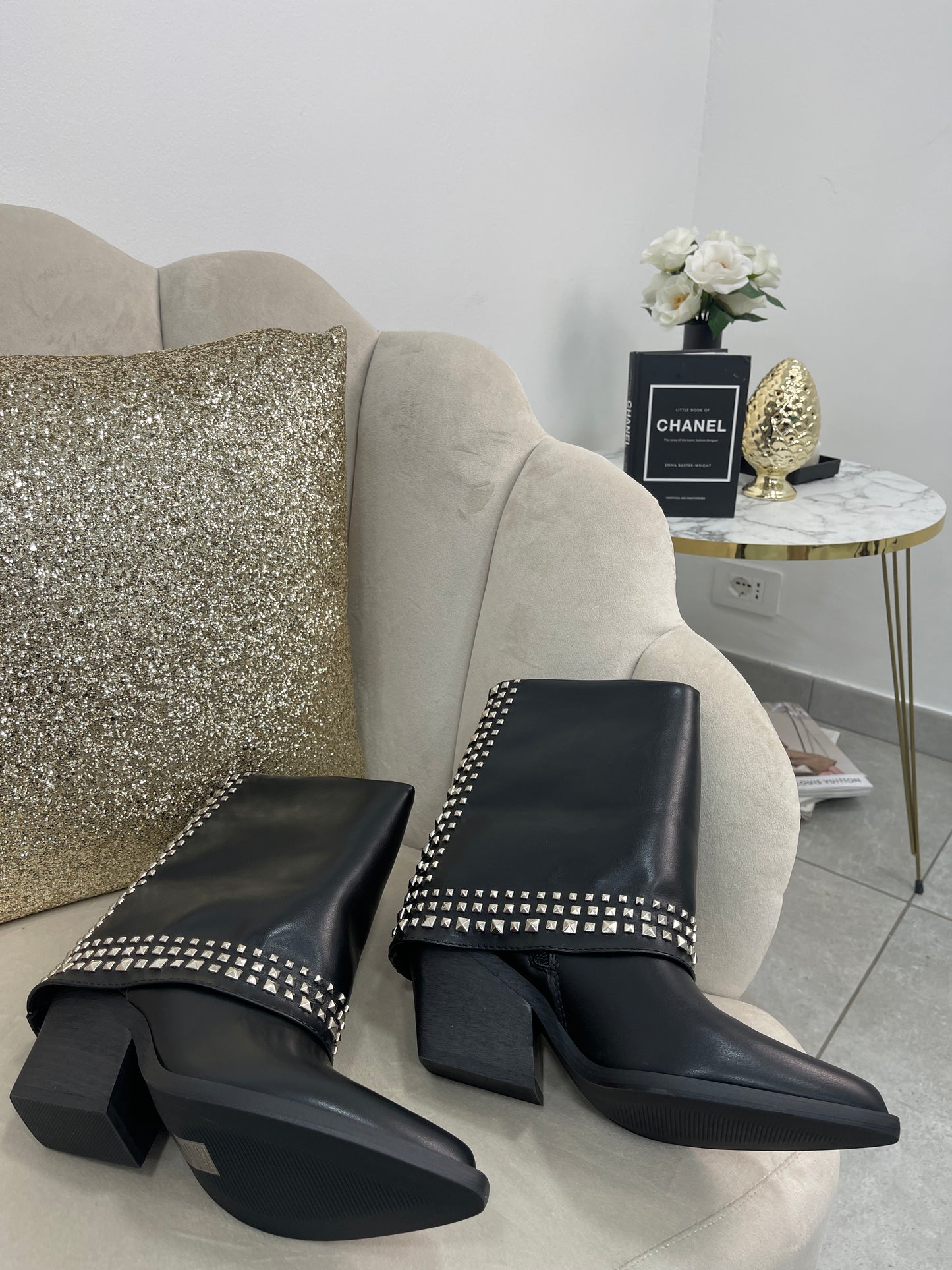 Stivaletto Risvolto Borchie