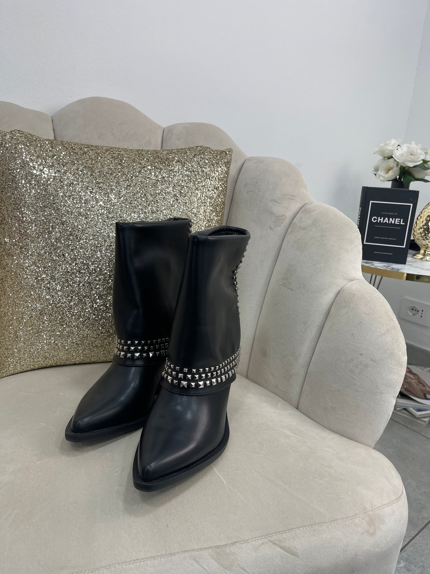 Stivaletto Risvolto Borchie