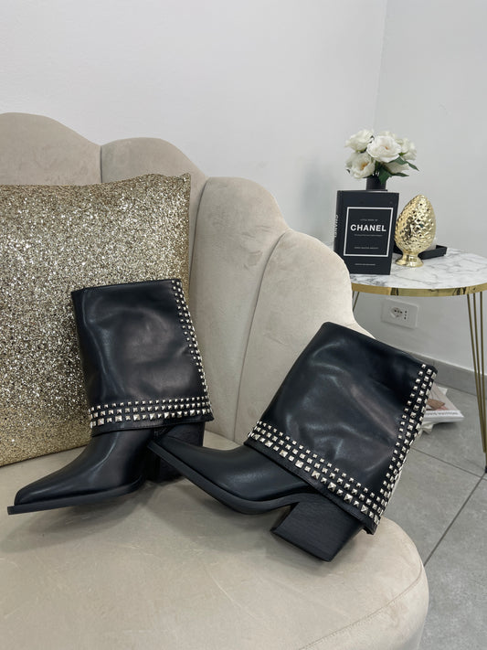 Stivaletto Risvolto Borchie