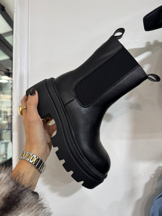 Stivaletto Nero Boots